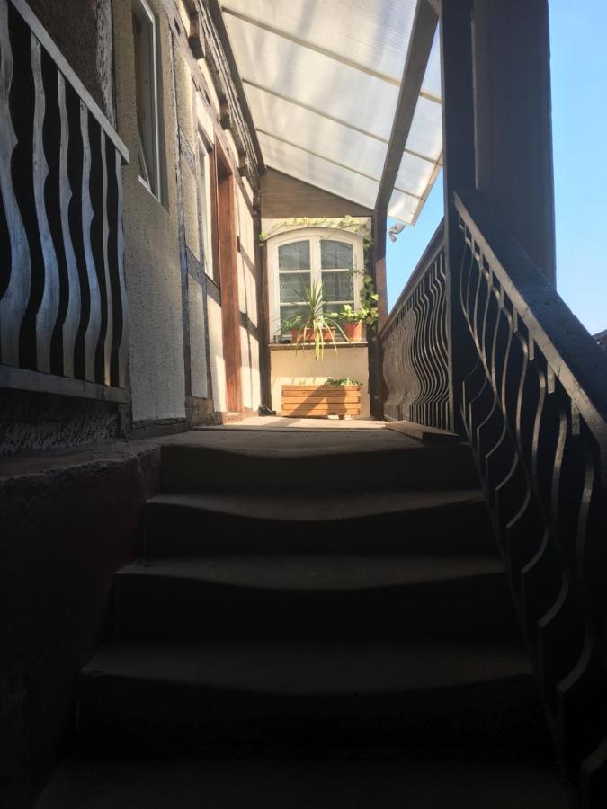 Au Relais De L'Histoire Gite Classe 4 Etoiles Oberbronn Exteriör bild