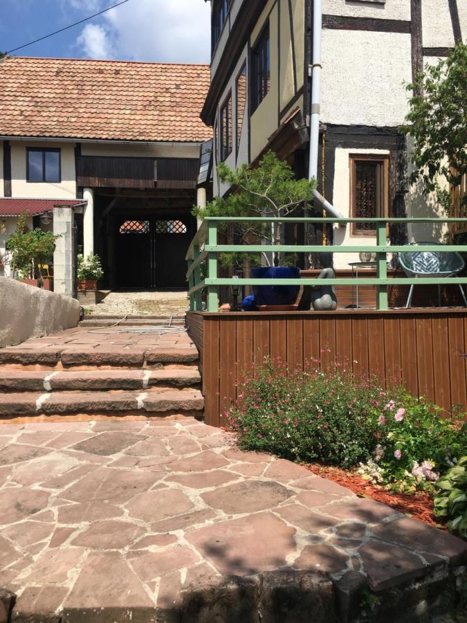 Au Relais De L'Histoire Gite Classe 4 Etoiles Oberbronn Exteriör bild